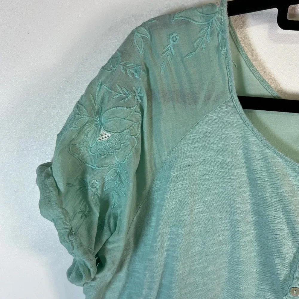 Free People Seafoam Green Mint Embroidered Henley Short Sleeve Top Medium Boho - Picture 5 of 7